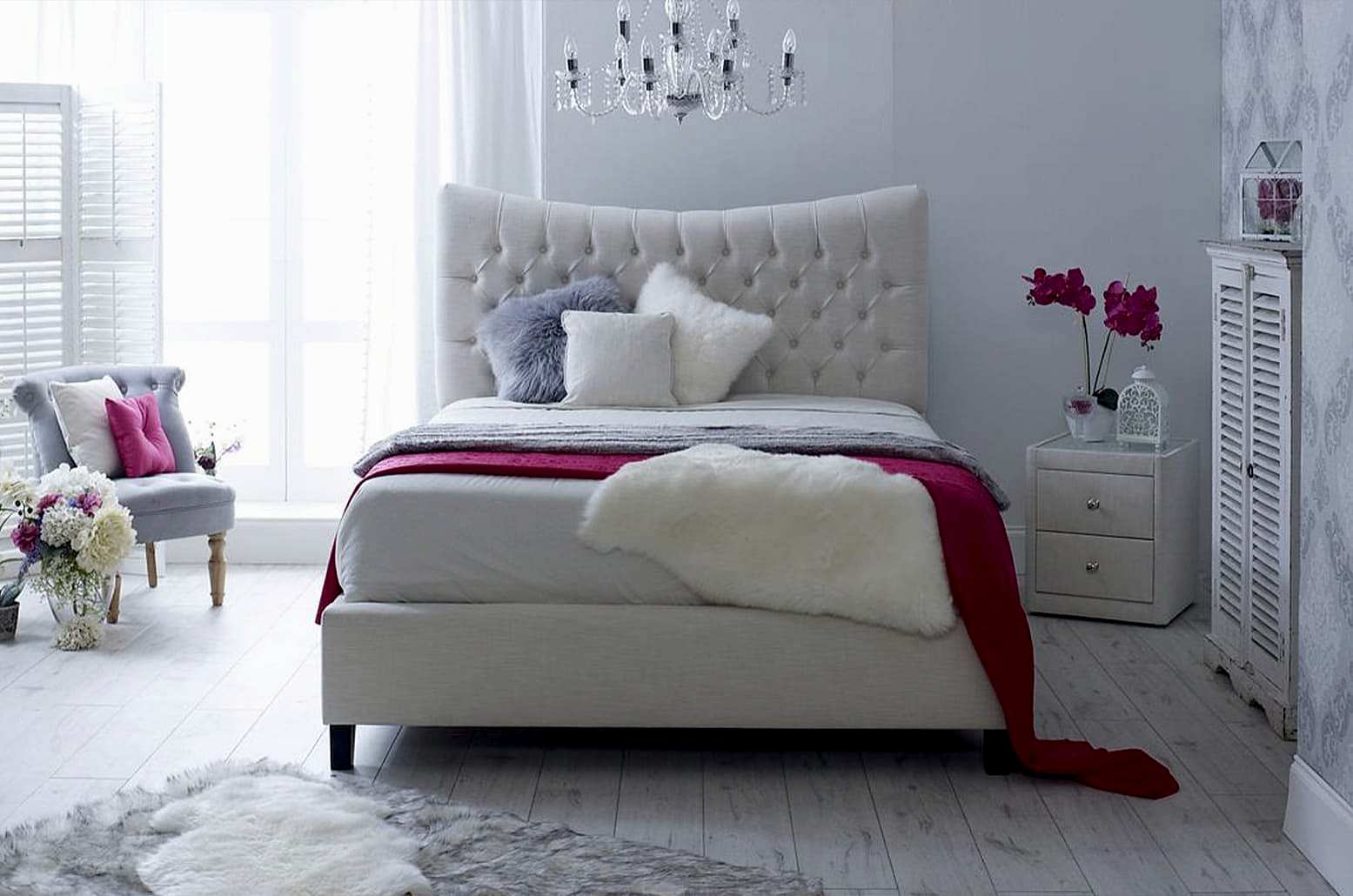 Comfortable Albus Bed with Hush Bedrooms Comfortable Albus Bed with Hush Bedrooms